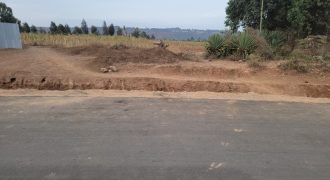5 acres In Thigio Kamangu Touching Tarmac