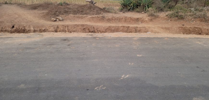 5 acres In Thigio Kamangu Touching Tarmac