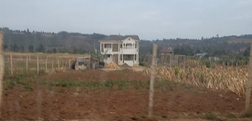 5 acres In Thigio Kamangu (Fenced)